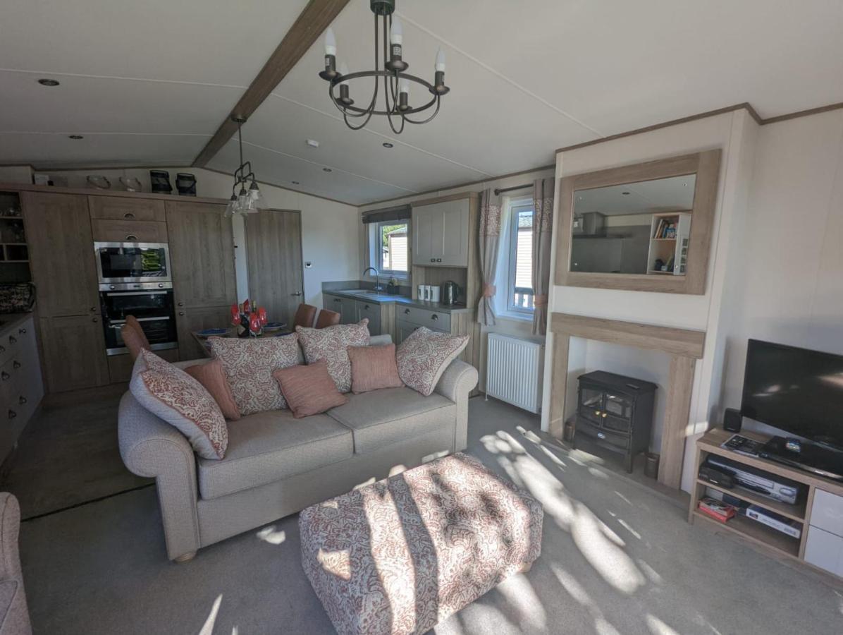 Stunning Luxury Caravan On Edge Of New Forest On Shorefield Country Park Entertainment And Leisure Passes Included Milford on Sea Zewnętrze zdjęcie
